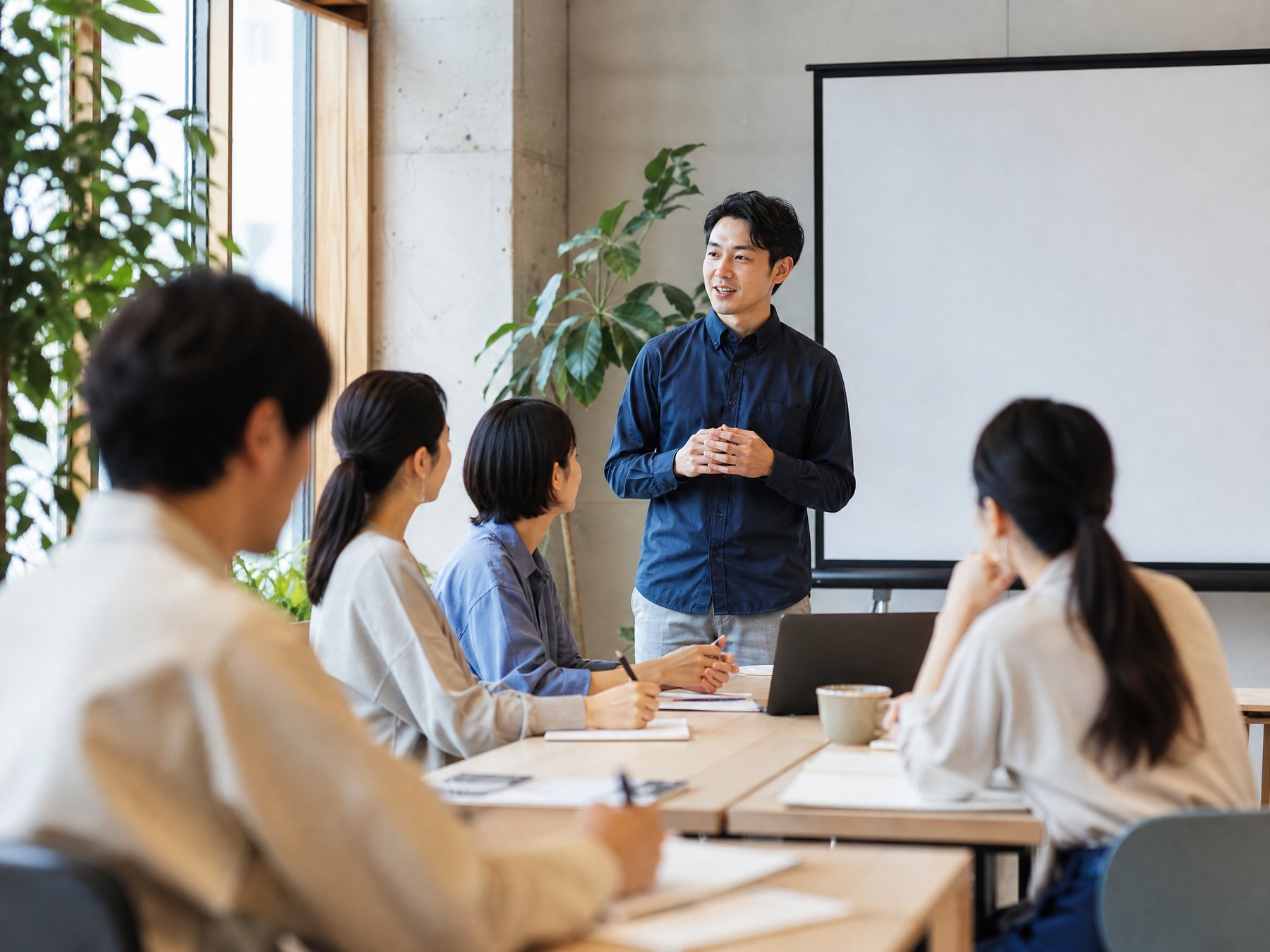 面向中小企業團隊的 ESG 線下培訓概念影像